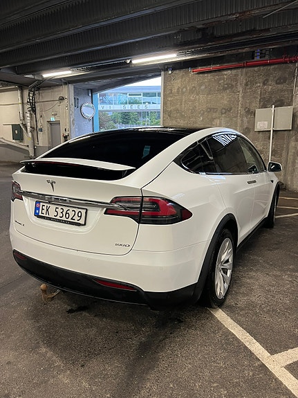 Tesla Model X 3 of 13