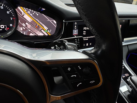 Porsche Panamera 4 17 of 30