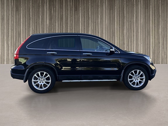 Honda CR-V 8 of 17
