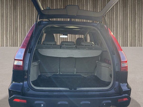 Honda CR-V 9 of 17