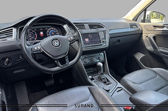 Volkswagen Tiguan 10 of 27
