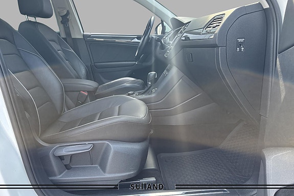 Volkswagen Tiguan 15 of 27