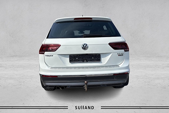Volkswagen Tiguan 4 of 27