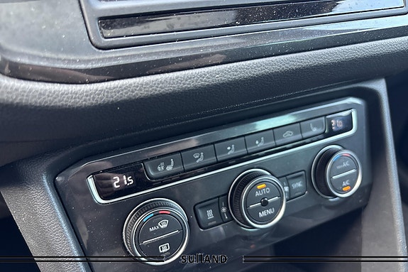 Volkswagen Tiguan 23 of 27