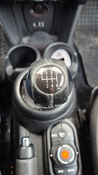MINI Cooper 10 of 20