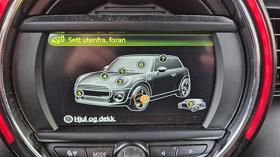 MINI Cooper 18 of 20