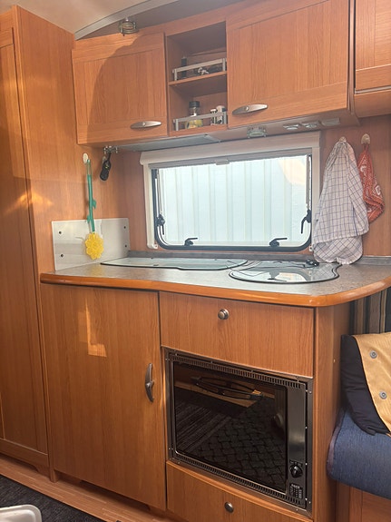 Knaus 8 of 10