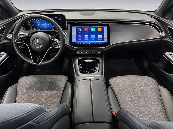 Mercedes-Benz E220 d 2 of 15