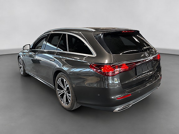 Mercedes-Benz E220 d 5 of 15