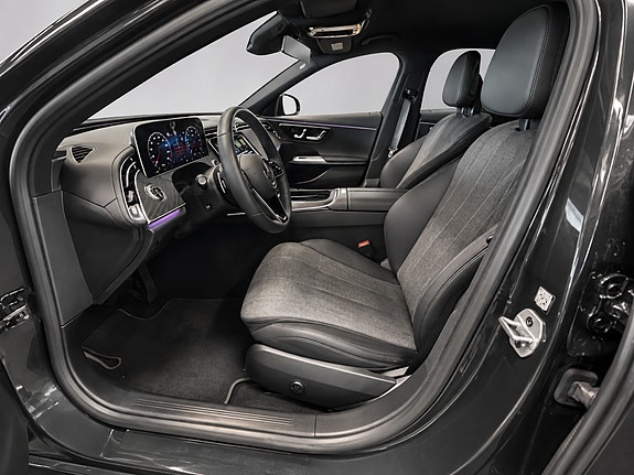 Mercedes-Benz E220 d 8 of 15