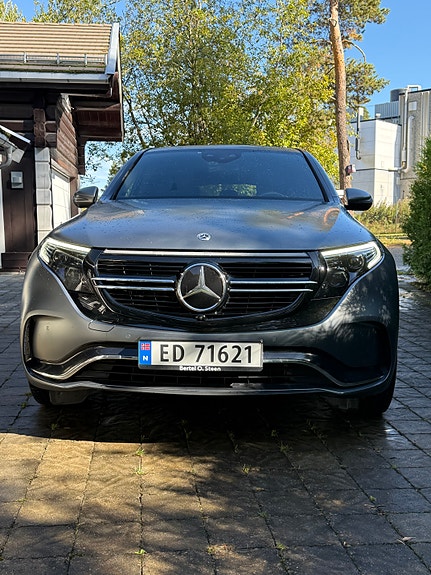 Mercedes-Benz EQC400 3 of 18