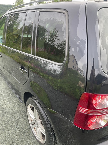 Volkswagen Touran 5 of 13