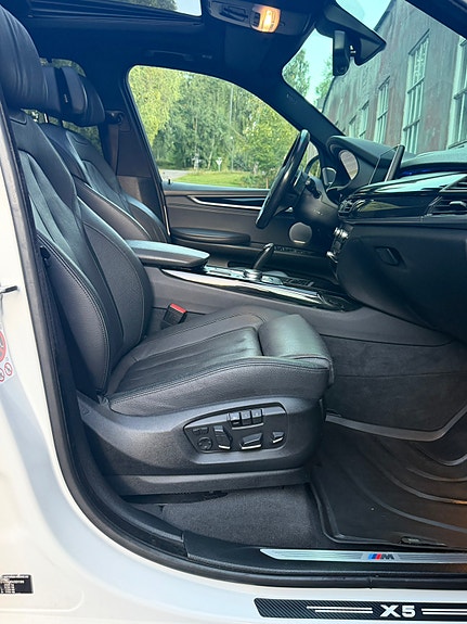 BMW X5 29 of 30