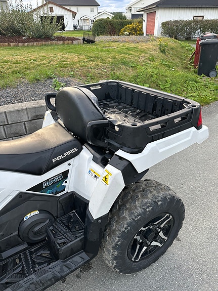 Polaris Sportsman X2 570 6 of 12