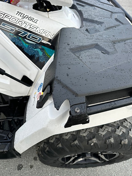 Polaris Sportsman X2 570 4 of 12