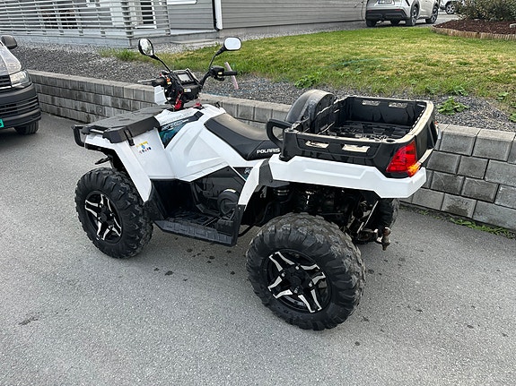 Polaris Sportsman X2 570 2 of 12