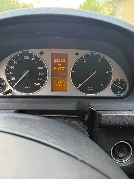 Mercedes-Benz B180 d 7 of 18