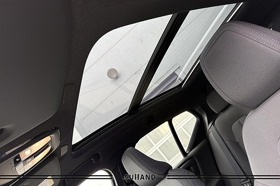 Volvo XC40 25 of 28