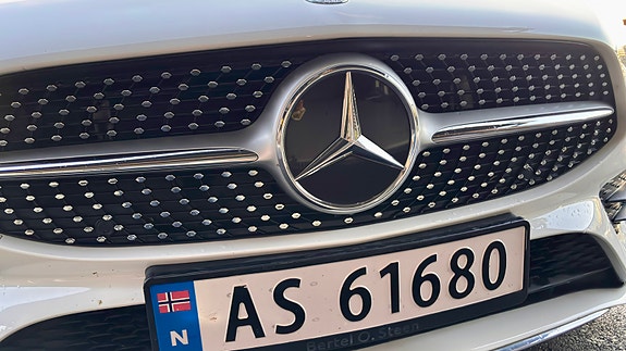 Mercedes-Benz CLA180 8 of 15