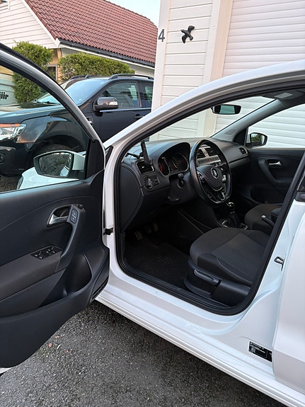 Volkswagen Polo 6 of 23