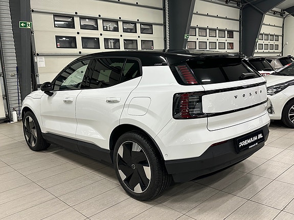 Volvo EX30 8 of 30