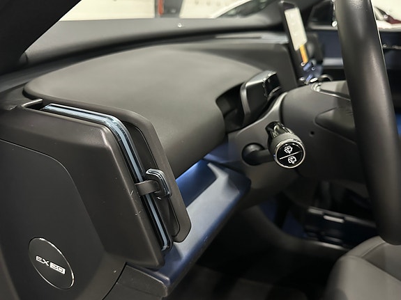 Volvo EX30 23 of 30