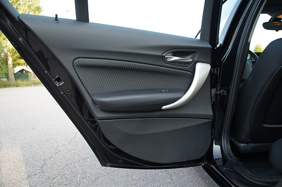 BMW 116i 13 of 28