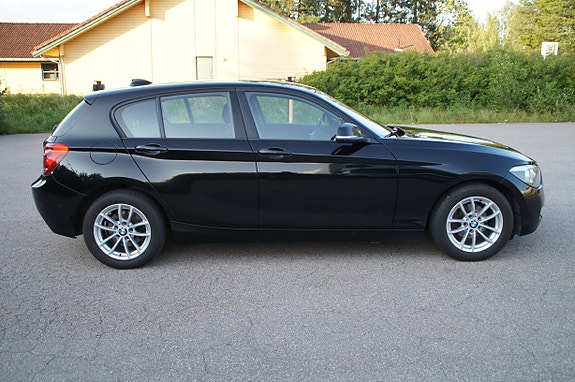BMW 116i 6 of 28