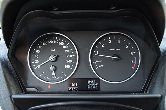 BMW 116i 27 of 28