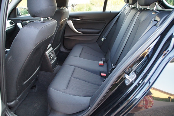 BMW 116i 14 of 28