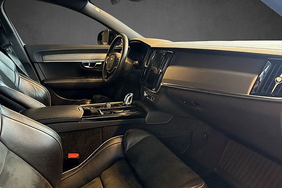 Volvo V90 8 of 24