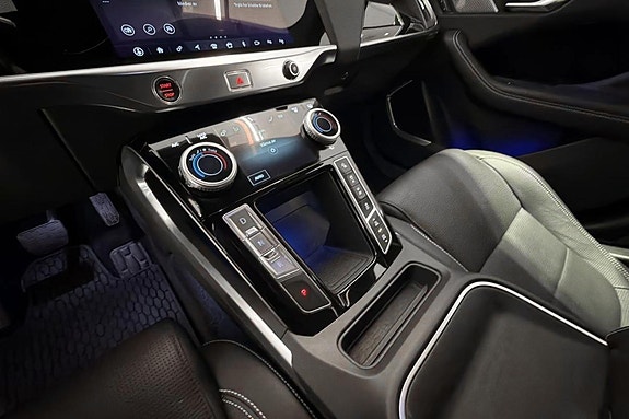 Jaguar I-PACE 9 of 25