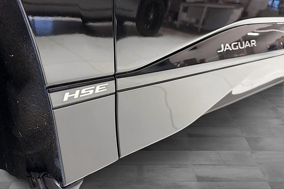 Jaguar I-PACE 20 of 25