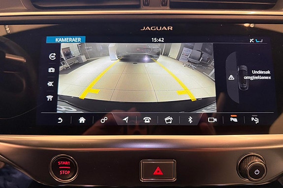 Jaguar I-PACE 11 of 25