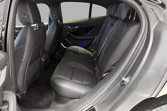 Jaguar I-PACE 12 of 25