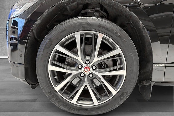Jaguar I-PACE 19 of 25