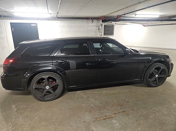 Dodge Magnum 11 of 30
