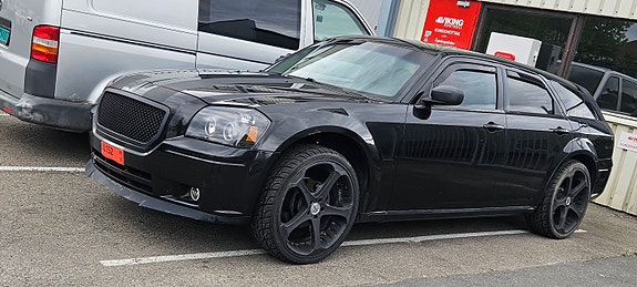 Dodge Magnum 3 of 30