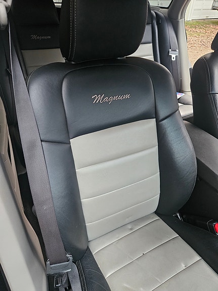 Dodge Magnum 27 of 30