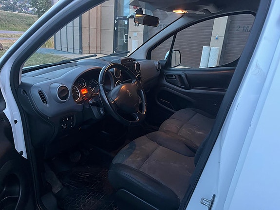 Peugeot Partner 12 of 14