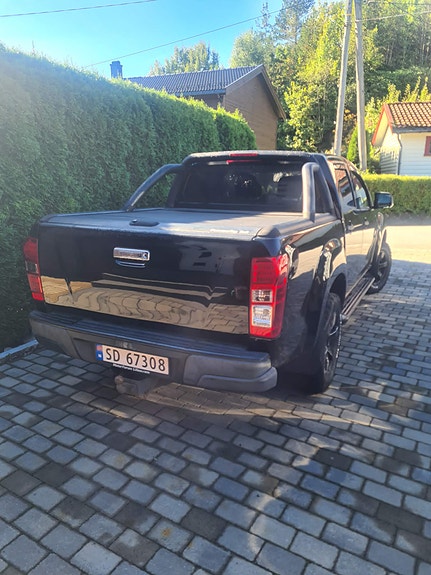 Isuzu D-max 3 of 8