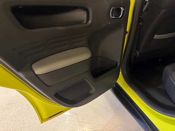 Citroen C4 Cactus 16 of 18