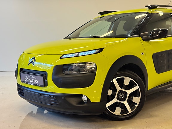 Citroen C4 Cactus 2 of 18