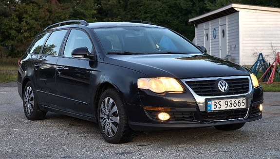 Volkswagen Passat 4 of 20