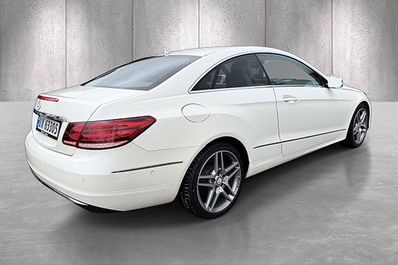 Mercedes-Benz E220 7 of 24