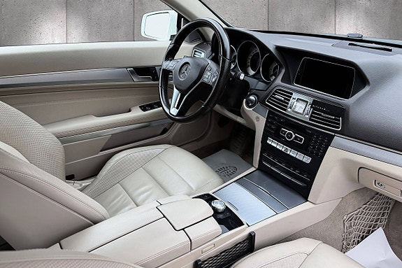 Mercedes-Benz E220 16 of 24