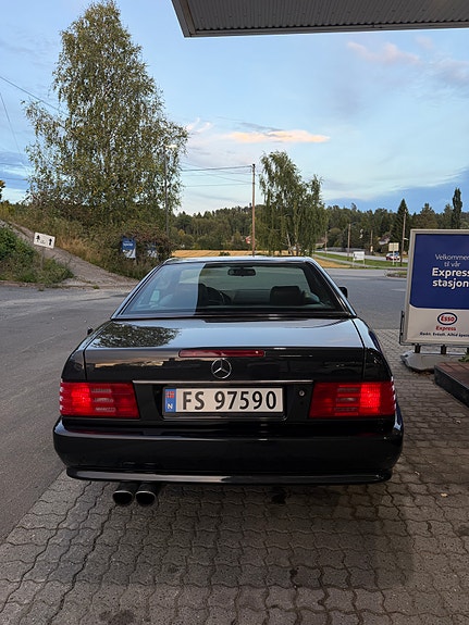 Mercedes-Benz 300 SL 5 of 8