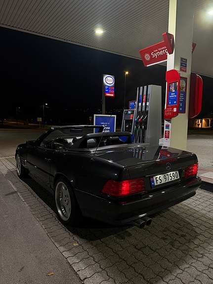 Mercedes-Benz 300 SL 3 of 12