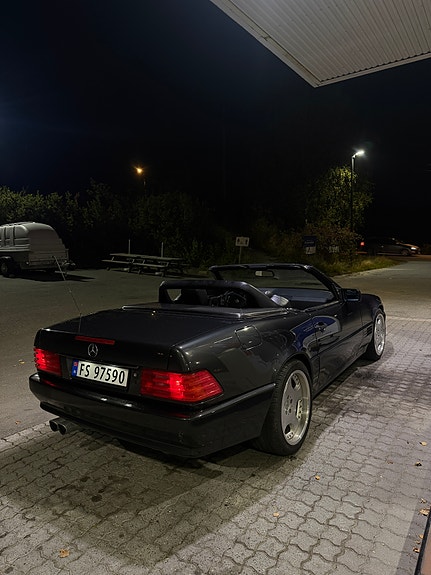 Mercedes-Benz 300 SL 5 of 12