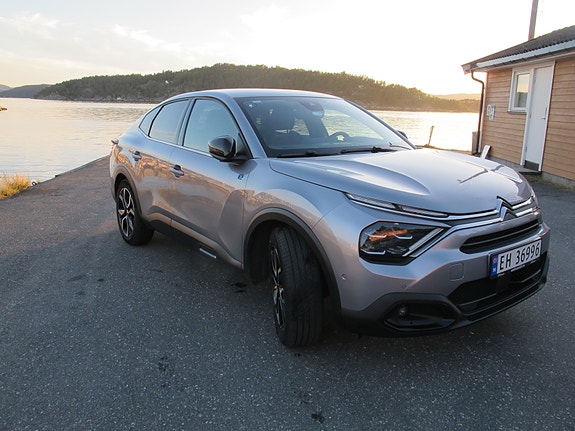 Citroen E-C4 X 2 of 18